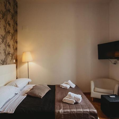 Colosseum Rooms Рим Экстерьер фото